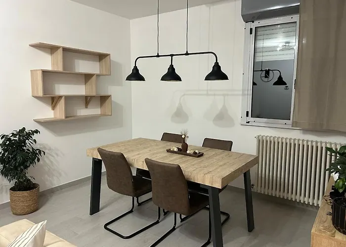 Lägenhet Modern Apartment, Terrace, Ac And Wifi